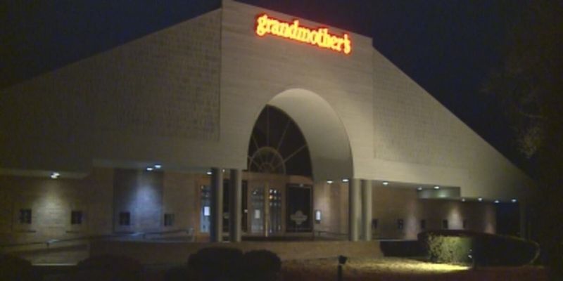 Top-Rated Nebraska Restaurants With Homey Flavor - Decor Hint Grandmother's Restaurant Chicken And Noodles