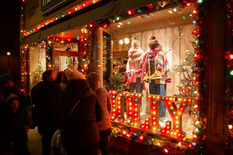 Northfield Arts Guild Holiday Market