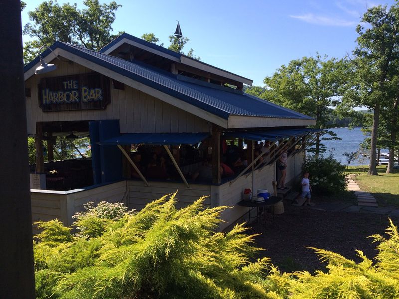 10 Maryland Lakeside Restaurants Perfect For A Weekend Getaway - Decor Hint Garrett County Brewing Company – Oakland