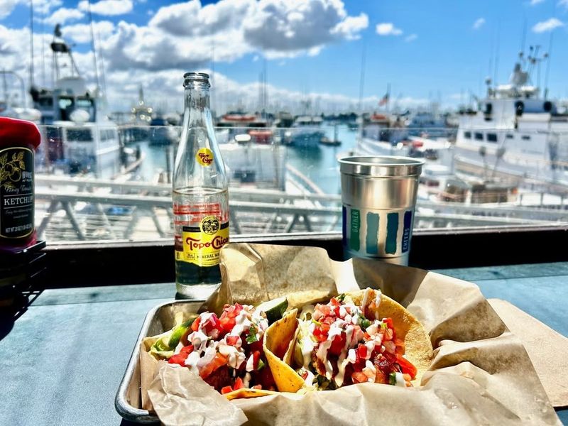 These San Diego Seafood Restaurants Are Creating A Stir Among Foodies - Decor Hint Mitch's Seafood