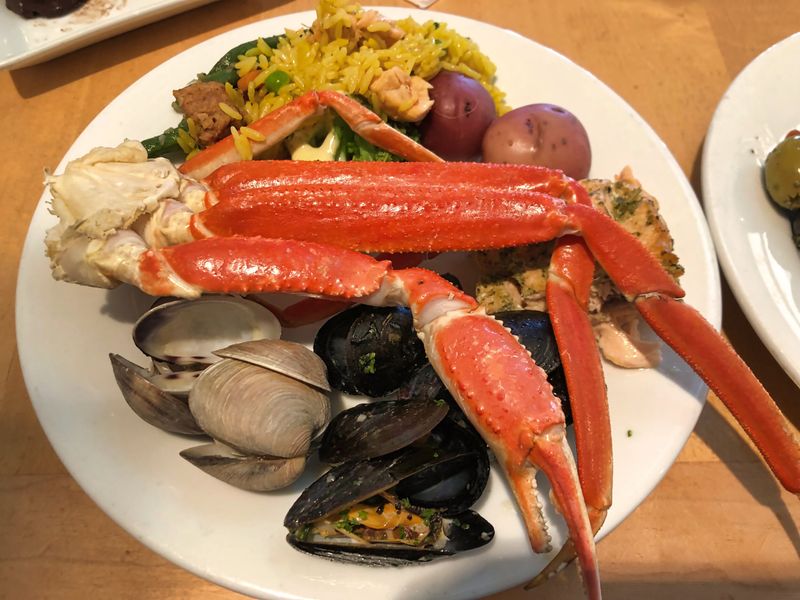 These Florida Buffets Put A Coastal Touch On Home-Style Favorites - Decor Hint Cape May Café