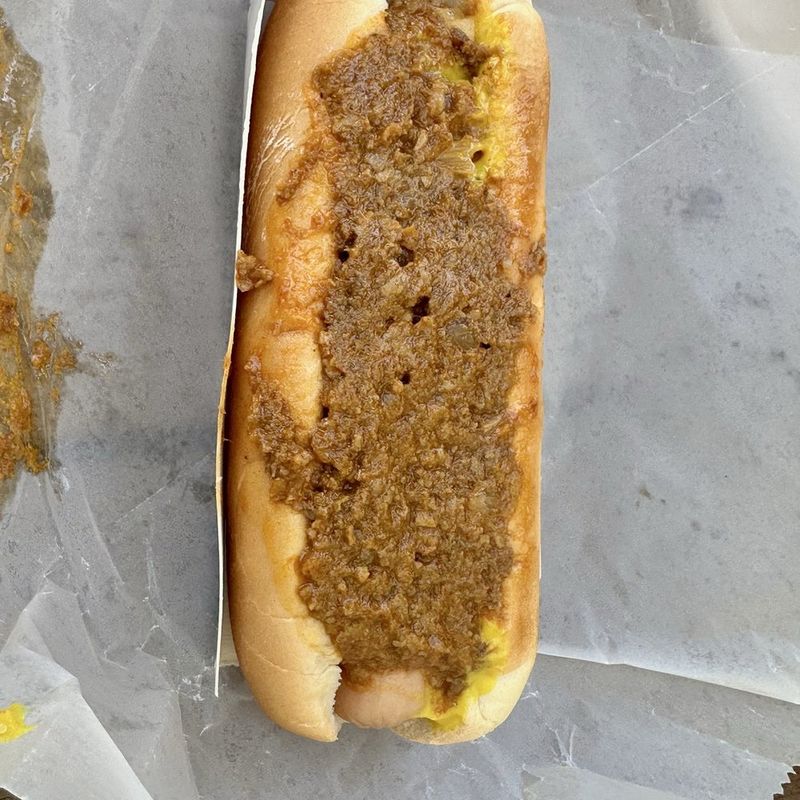 13 South Carolina Hot Dog Joints Bursting With Bold Flavor That'll Blow You Away - Decor Hint Snoopy's Hot Dogs