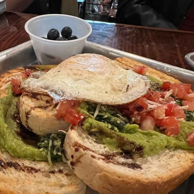 North Dakota Country Restaurants Serving Up Hearty Food And Hometown Hospitality - Decor Hint The Starving Rooster