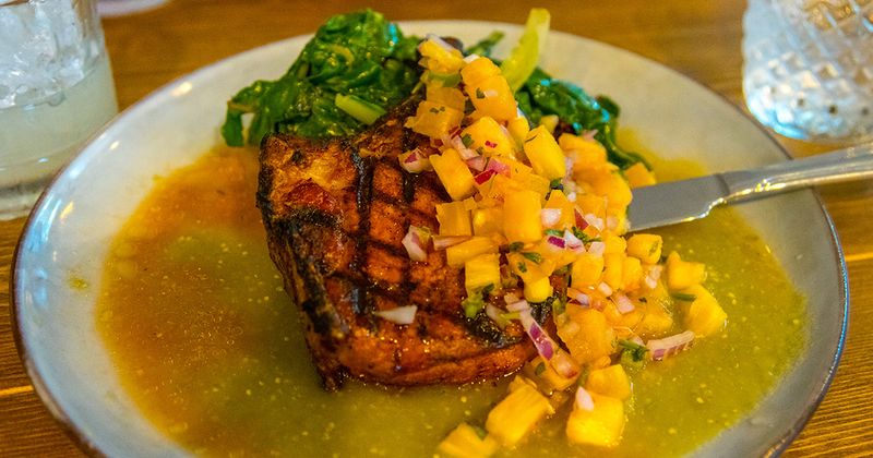 17 Pennsylvania Restaurants That Turn The Humble Tenderloin Sandwich Into Art - Decor Hint Riverside Grill