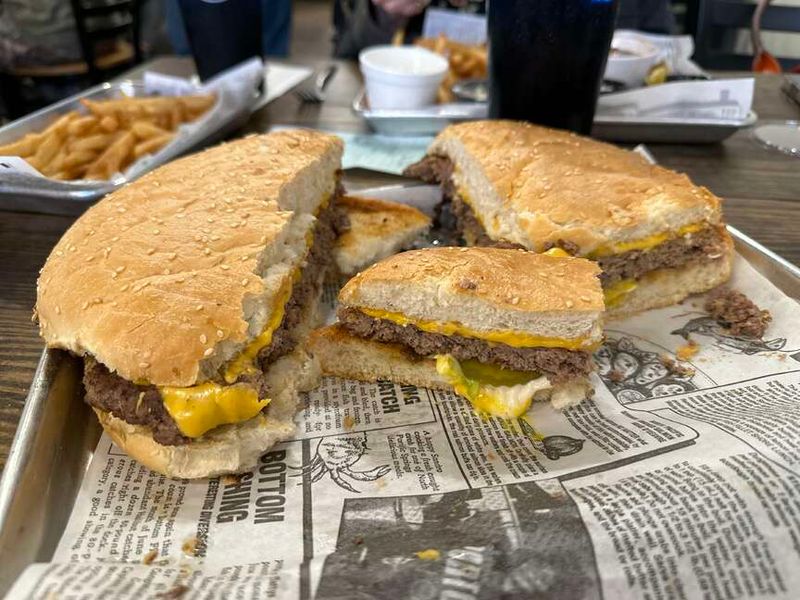 Caveman Burger - Cave City