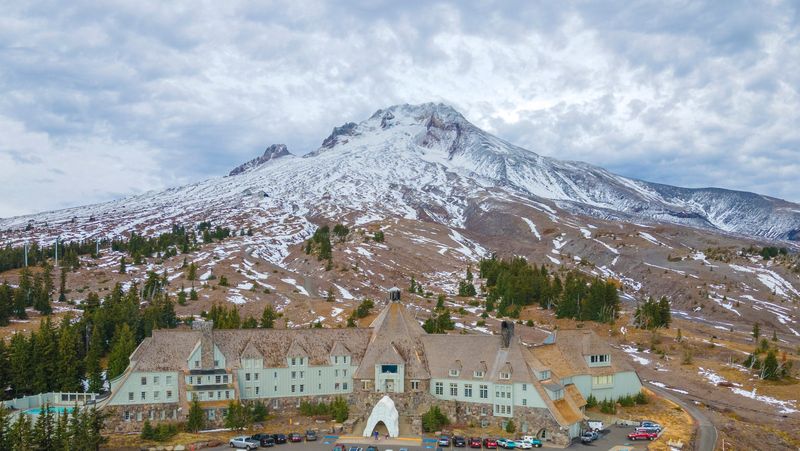 Mountain Winds Create Spooky Sounds