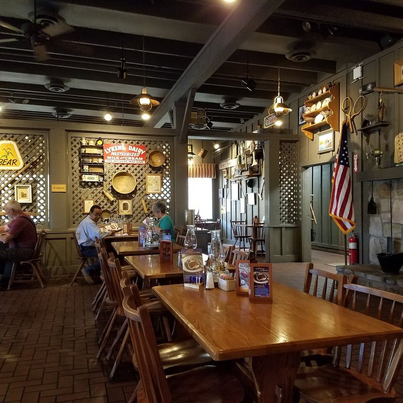 Arizona's Diners Where Hearty Classics Are Always On The Menu - Decor Hint Cracker Barrel