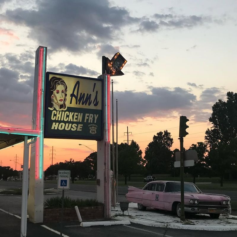 10 Oklahoma Chicken-Fried Steaks That Taste Just Like Grandma's - Decor Hint Ann's Chicken Fry House - Oklahoma City