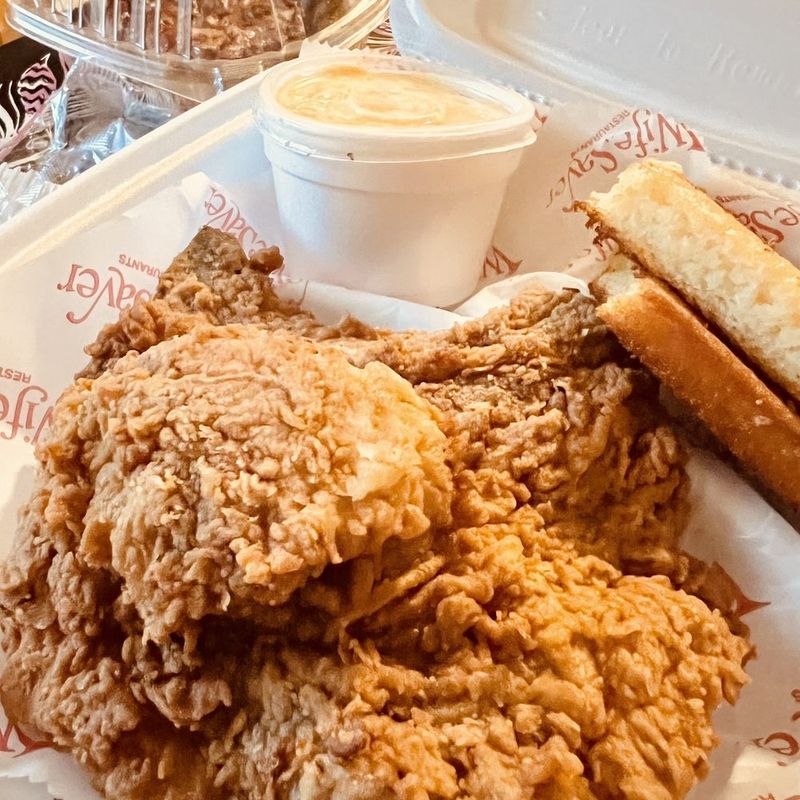 15 Georgia Restaurants Locals Love For Big Flavor And Small Prices - Decor Hint Wifesaver