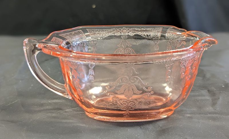 12 Georgia Depression Glass Patterns Collectors Love - Decor Hint Princess