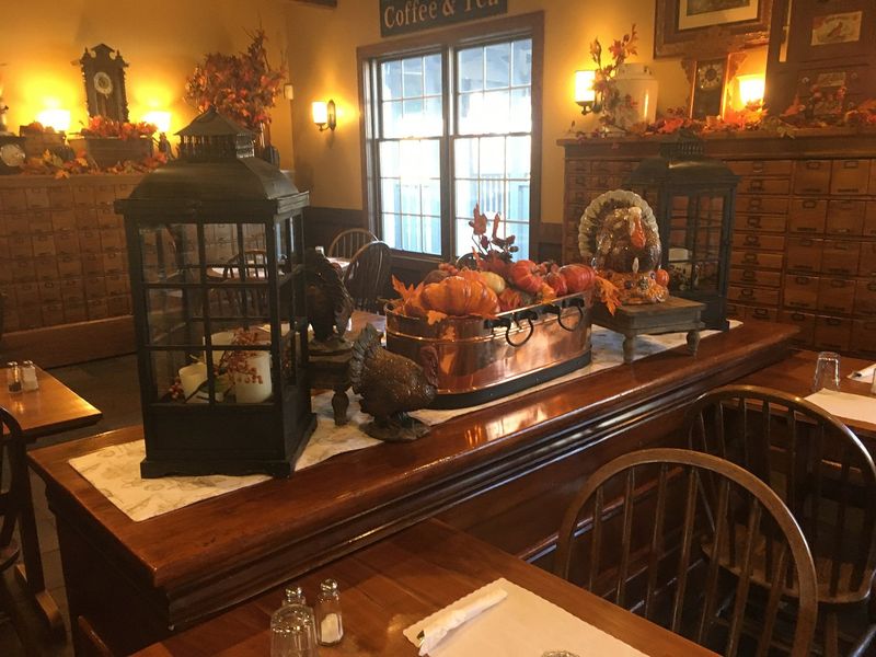 I Traveled Iowa's Backroads For 10 Classic Diners (And Found 6 Serving Pure Nostalgia) - Decor Hint Breitbach's Country Dining – Balltown (Dubuque County)