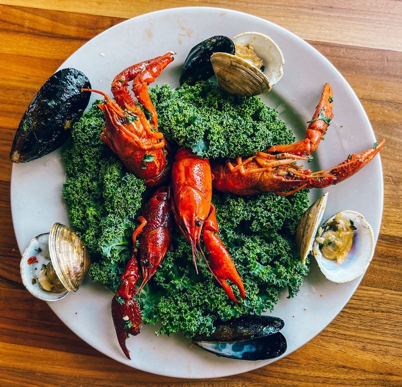 16 Seafood-Packed Florida Buffets Serving Endless Crab Leg Feasts - Decor Hint Whale Harbor Seafood Buffet