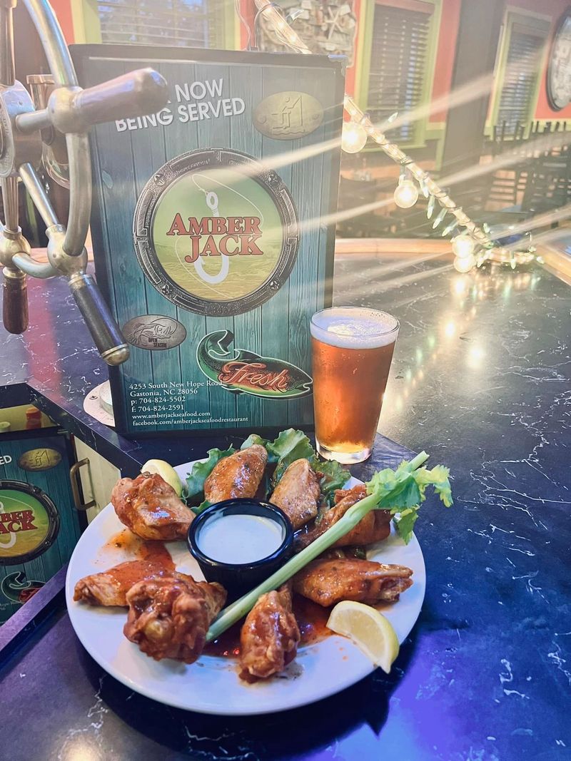 10 North Carolina Fish Camps Locals Say Never Miss The Mark - Decor Hint Amber Jack Seafood & Steaks