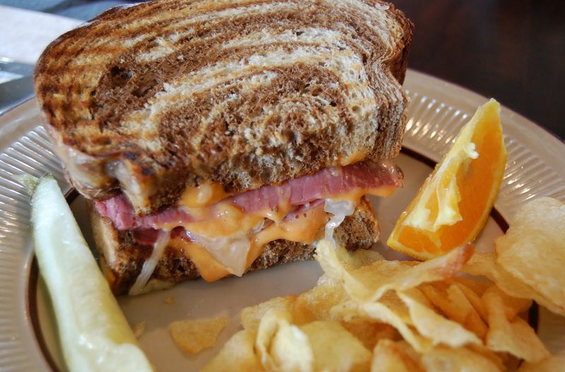 12 Utah Delis Locals Call Their Best-Kept Secret For Perfect Pastrami - Decor Hint Gourmandise The Bakery