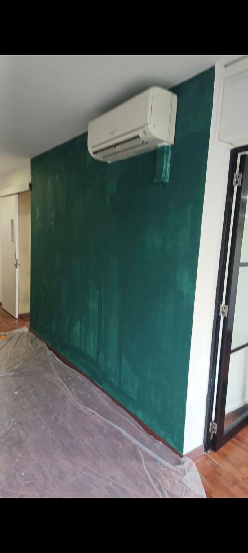 22 Bedroom Traits That Could Make Buyers Hesitant - Decor Hint Poor Quality Or Mismatched Paint