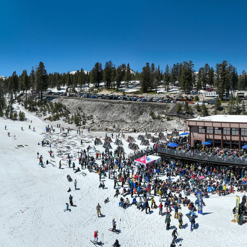 Nevada Hotspots Where The Locals Have Been Replaced By Tourists - Decor Hint Mount Rose Ski Resort