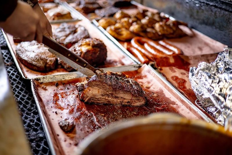 Cooper's Old Time Pit Bar-B-Que