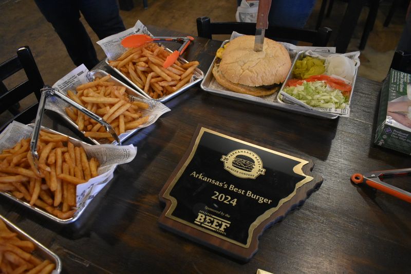 Tuve Burger - Batesville