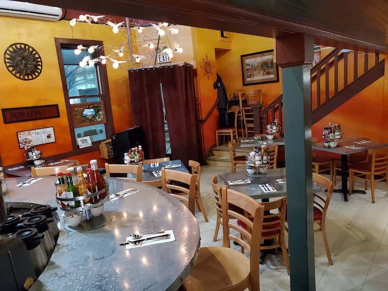 Local-Favorite Idaho Restaurants Visitors Rarely Find - Decor Hint Goldy's Breakfast Bistro