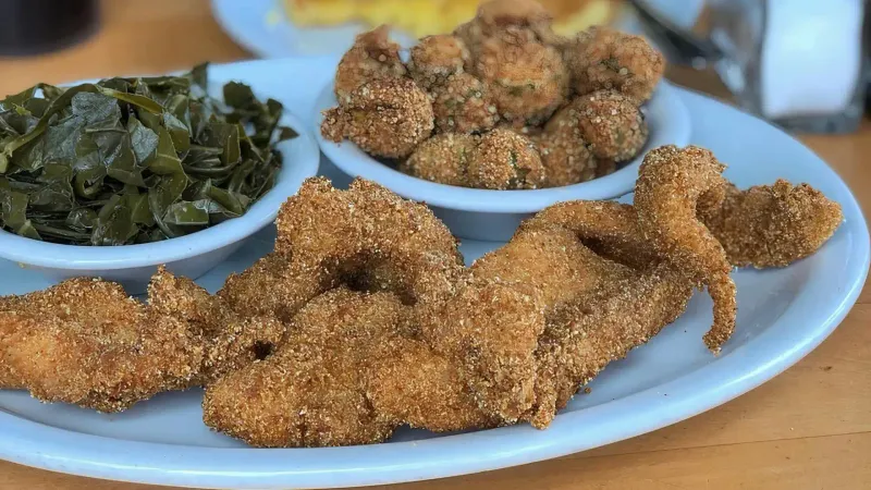 Nevada Catfish Houses That Nail the Crunch And Bring Bayou Flavor To The Desert - Decor Hint Soul Food Cafe – Las Vegas, NV