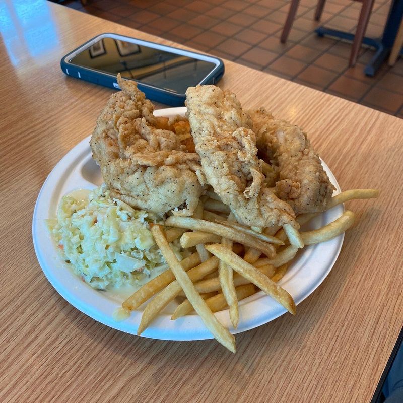 North Carolina Restaurants Where Fish Fry Shines - Decor Hint Smithfield's Chicken 'N Bar-B-Q
