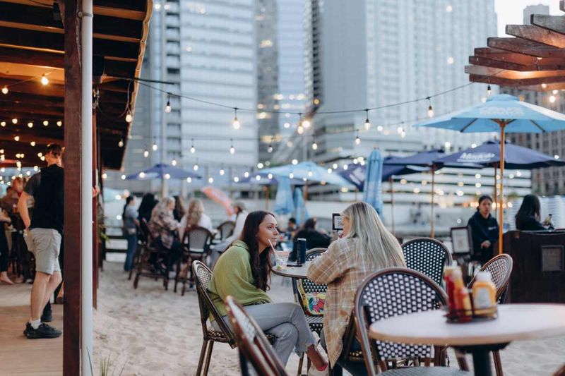 You Haven't Really Eaten In Illinois Until You've Tried These 15 Fish Fries - Decor Hint The Dock at Montrose Beach - Chicago