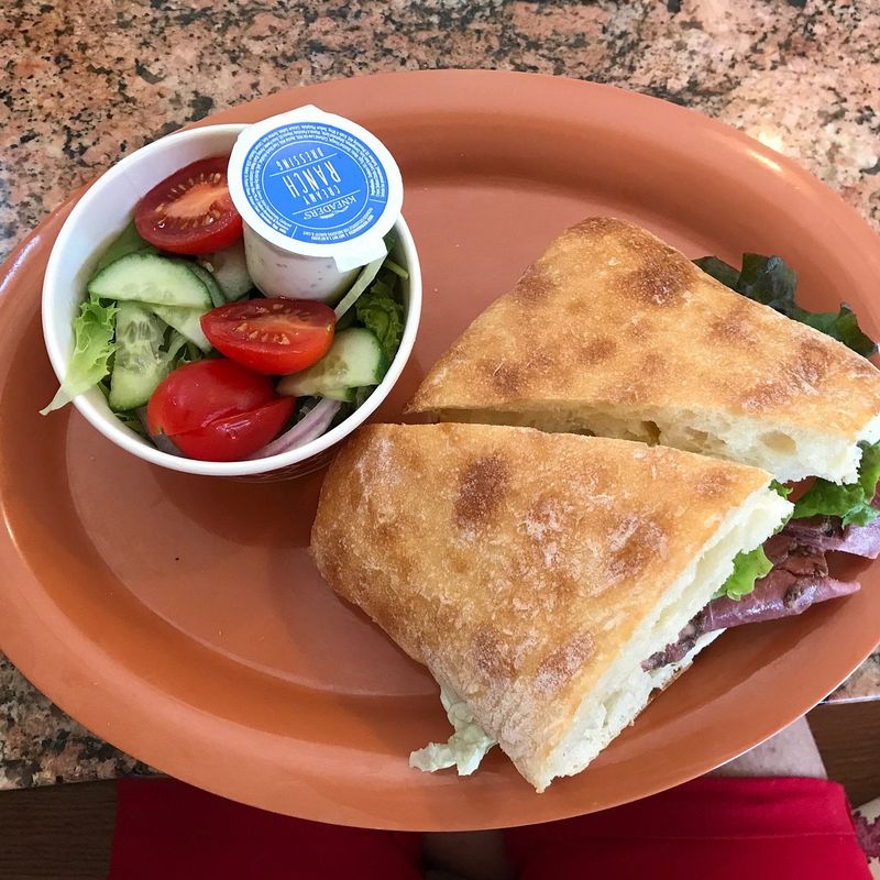 Kneaders Bakery & Café