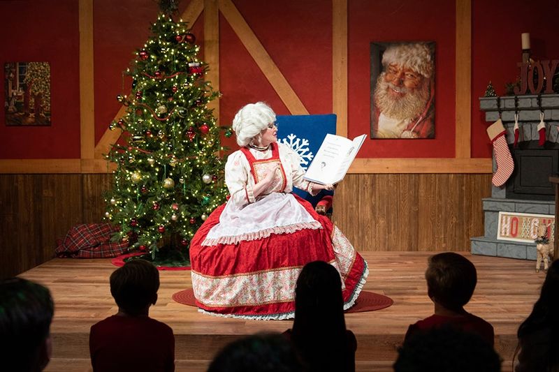 Orlando's 50 Festive Holiday Events You Can Attend For Free - Decor Hint Holiday Storytime At Libraries