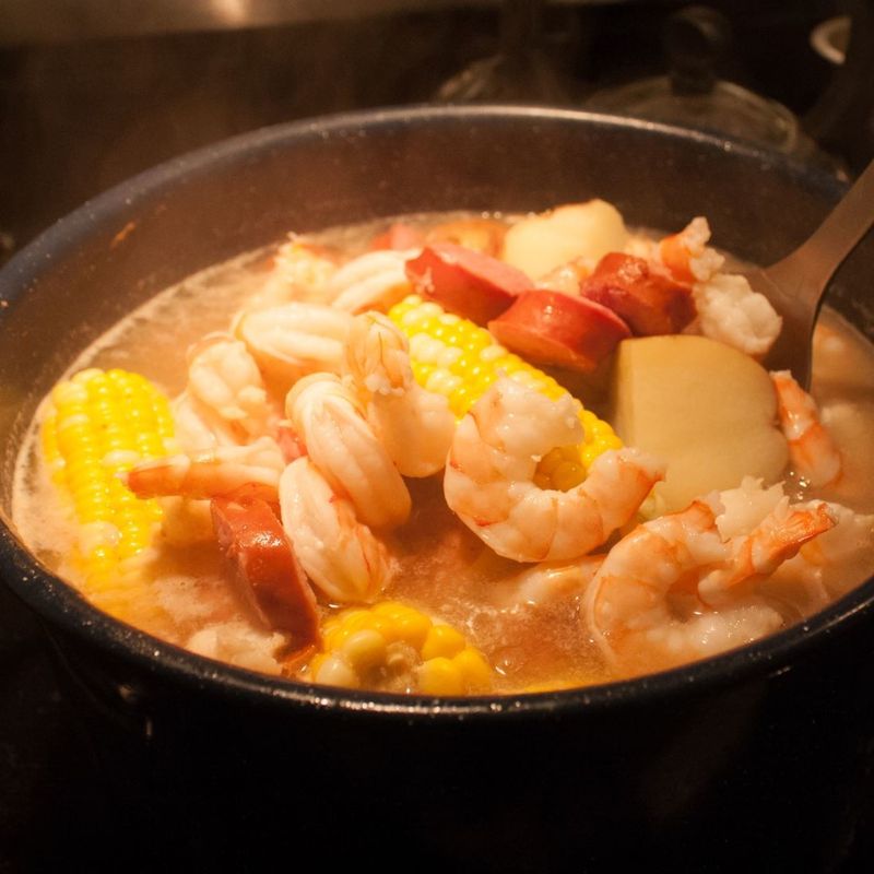 Charleston Dining Spots Serving Seafood Locals Call The Best Around - Decor Hint Fleet Landing Restaurant & Bar