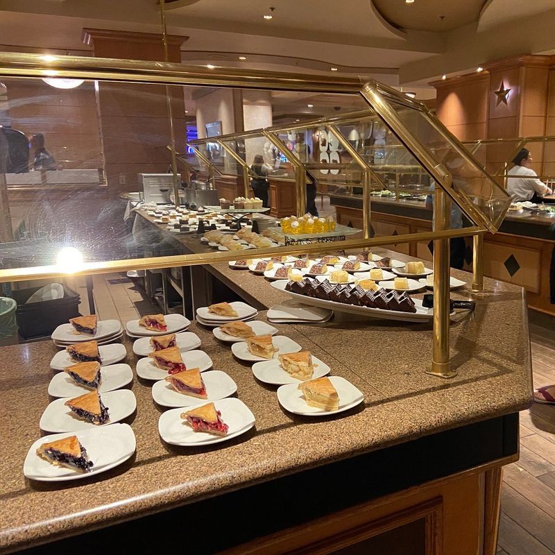 6 Nevada Buffets To Skip And 7 Worth Trying - Decor Hint Circus Buffet – Circus Circus, Las Vegas