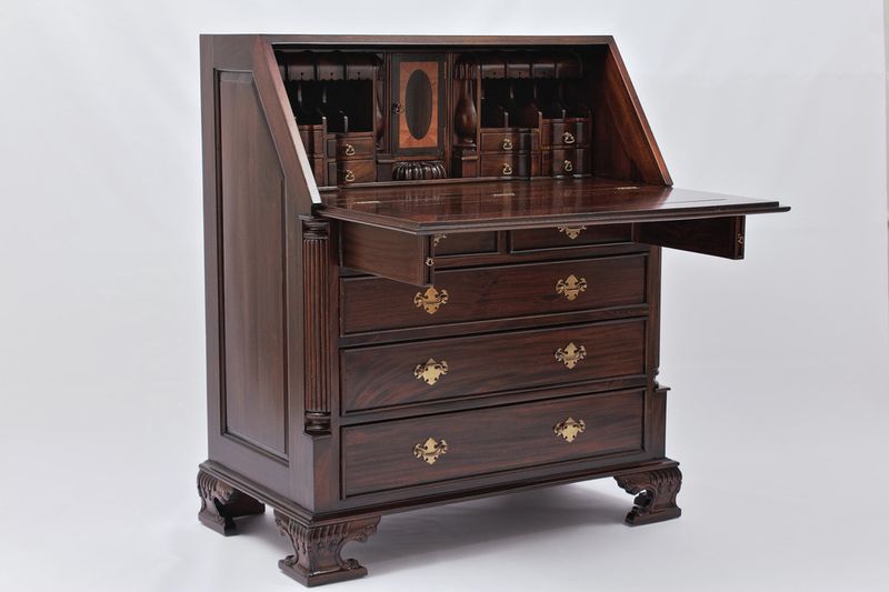11 Furniture Trends Michigan Homes Are Bringing Back - Decor Hint Secretary Desks