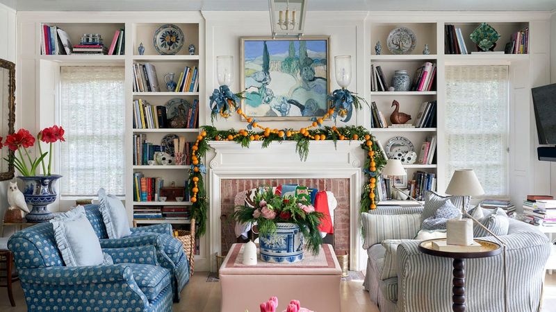 How California Homes Are Decorating For Thanksgiving In 2025 - Decor Hint Unexpected Color Palettes