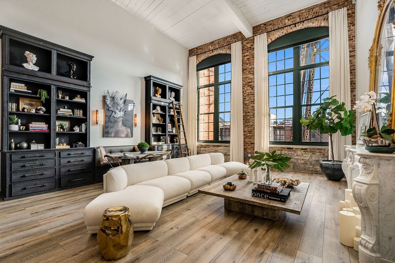 5 Atlanta Home Styles Losing Appeal And 7 Buyers Are Chasing - Decor Hint Industrial Lofts