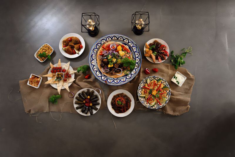 Locals Call This Massachusetts Buffet A Comfort Food Legend - Decor Hint A True Taste Of Classic Comfort Food That Keeps Guests Coming Back