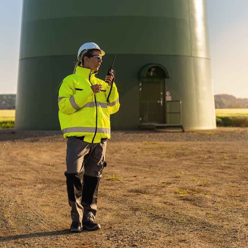 The Look Of Washington 8 Outdoor Trends Locals Love And 4 That Stand Out - Decor Hint Neon Yellow Visibility Gear