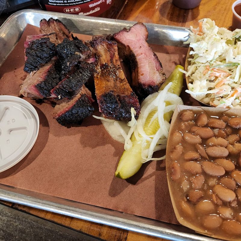 Texas Country Restaurants That Make The Trip Worth It - Decor Hint Southside Market & Barbeque