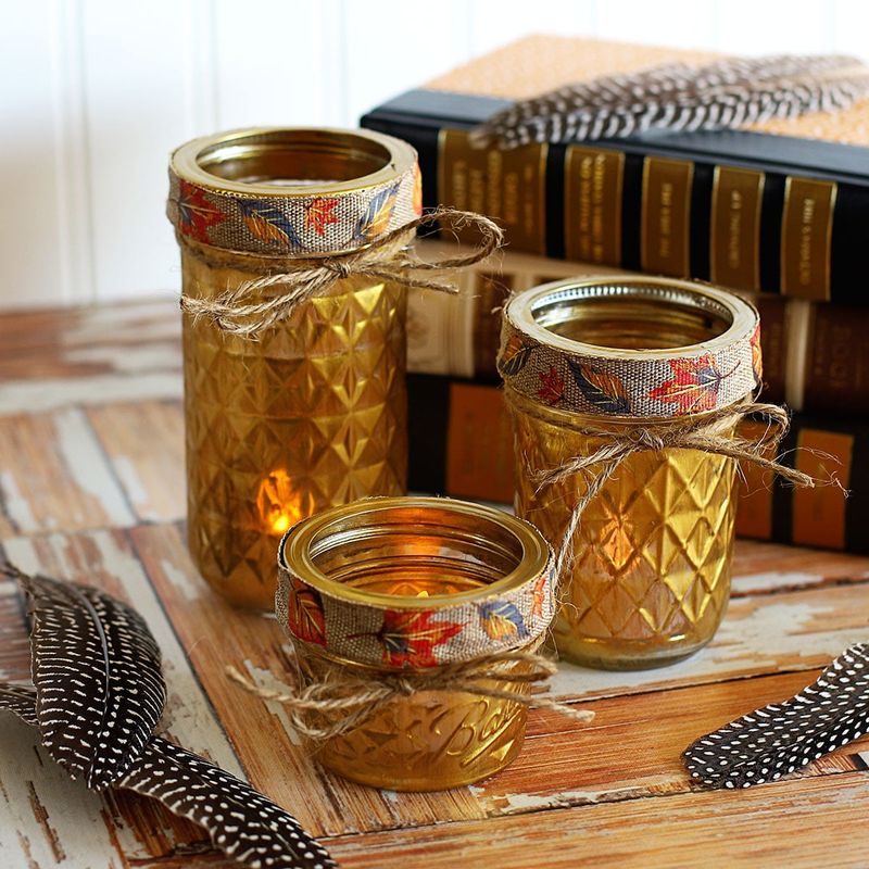 Tennessee's Take On Warm, Rustic Thanksgiving Decorating - Decor Hint Mason Jar Candle Holders
