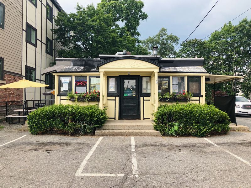 Located At 36 South Avenue, Natick