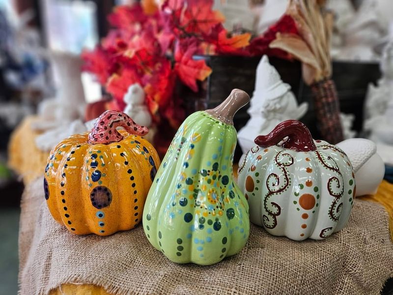 How California Homes Are Decorating For Thanksgiving In 2025 - Decor Hint Handcrafted And Artisan-Made Decor