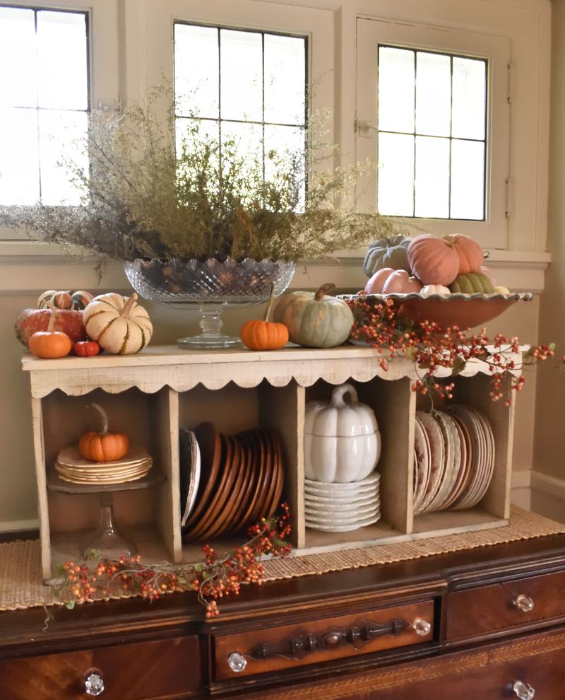 Tennessee's Take On Warm, Rustic Thanksgiving Decorating - Decor Hint Farmhouse Kitchen Herb Bundles