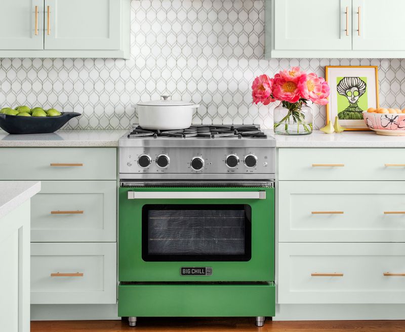 14 Kitchen Design Flaws Ohio Homebuyers Try To Avoid - Decor Hint Outdated Backsplash Tiles