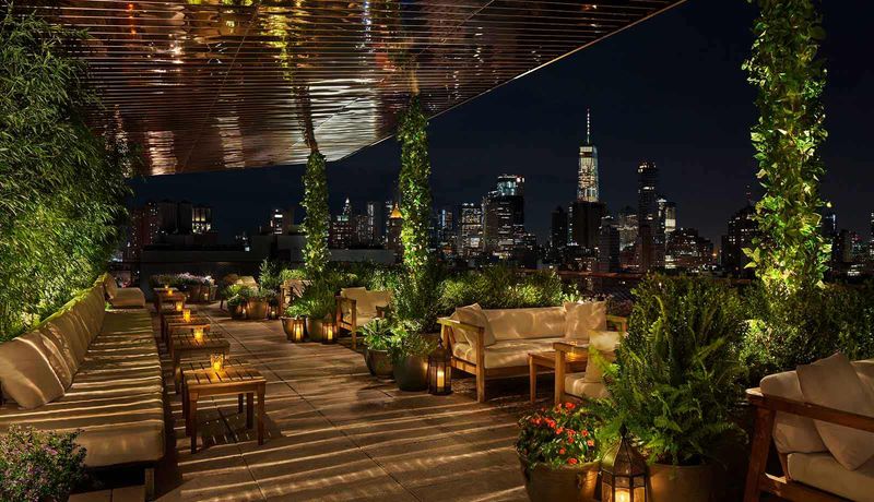 THE ROOF at PUBLIC Hotel