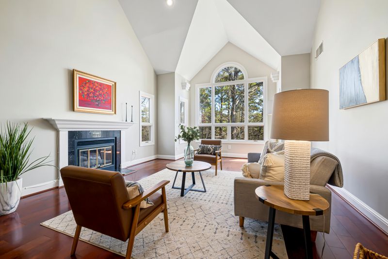 16 Fireplace Tools And Decor Ideas That May Instantly Upgrade Your Living Room - Decor Hint Oversized Statement Artwork