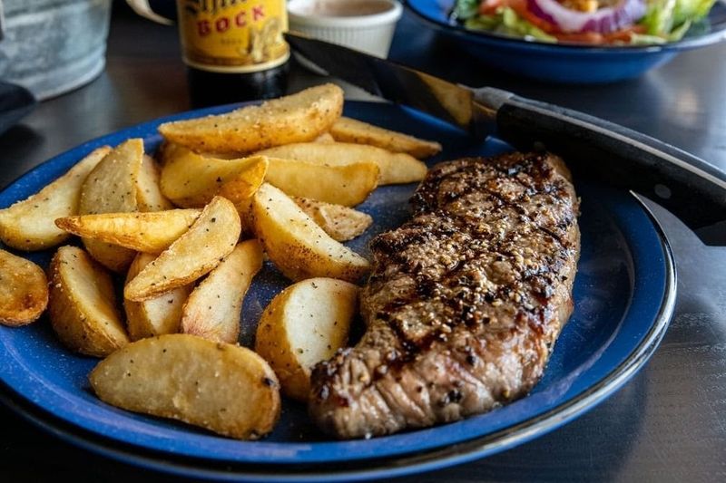 14 Texas Steakhouses So Good, Waiting Is Part Of The Experience - Decor Hint Hoffbrau Steaks, Multiple Locations