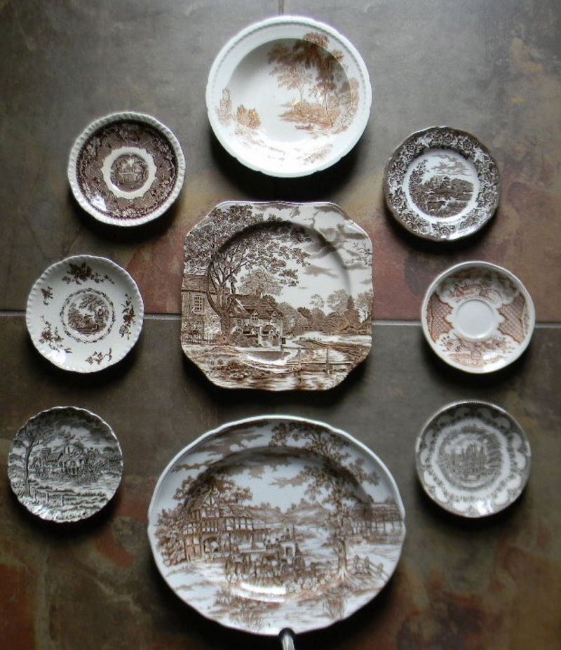 7 Antiques Pennsylvania Collectors Are Buying And 5 They're Letting Go - Decor Hint Brown Transferware