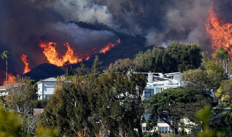 7 Types Of California Homes Expected To Drop In Value By The End Of 2025 While 7 Continue To Rise - Decor Hint Properties in Fire-Prone Areas