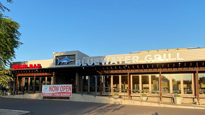 Blue Water Grill At Nautical Inn