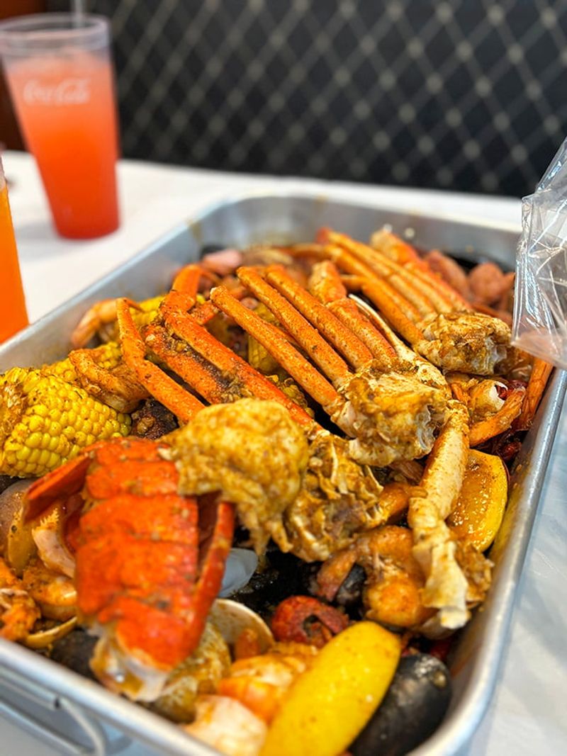 Must-Try Seafood Restaurants Across Pennsylvania Offering Endless Plates Of Flavor - Decor Hint The Seafood Shack - Lancaster