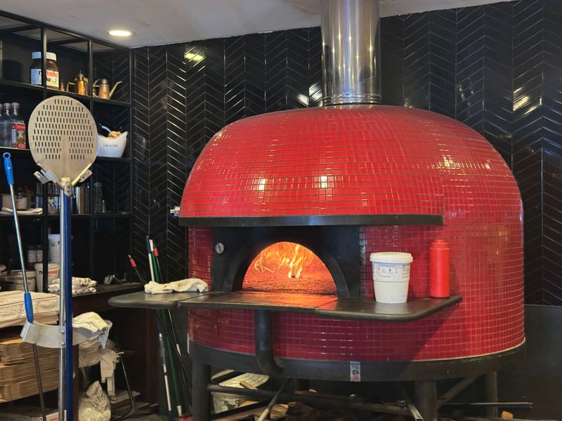 13 Illinois Pizzerias Turning Every Slice Into A Mini-Vacation - Decor Hint Forno Rosso Pizzeria Napoletana
