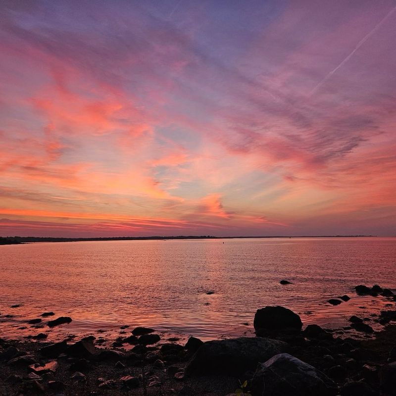 Beautiful Spots That Prove This Connecticut Coastal Town Is A True Hidden Treasure - Decor Hint Stonington Point
